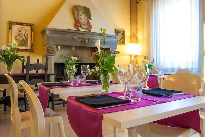 Hotel Villa Maya Cascina