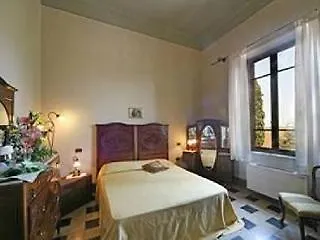 Hotel Villa Maya Cascina