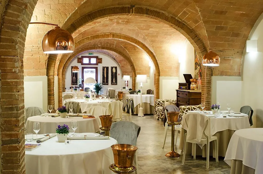 Hotel Villa Maya Cascina