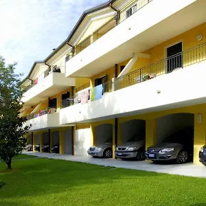Apartment Poli