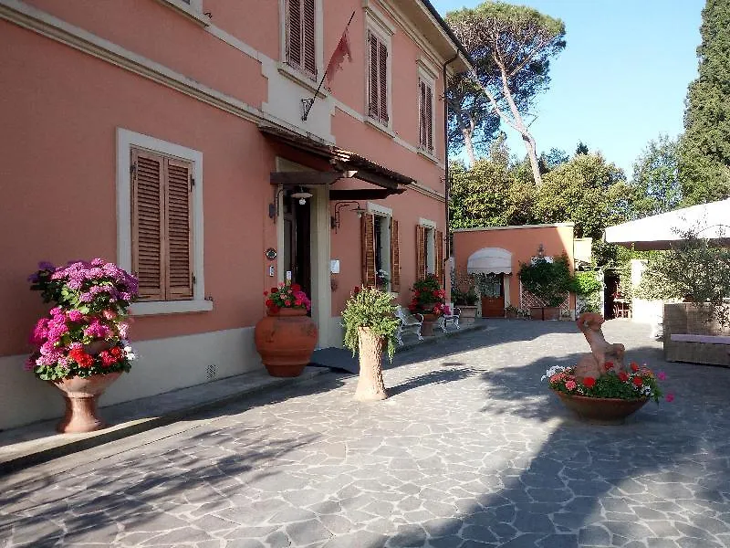Hotel Villa Maya Cascina