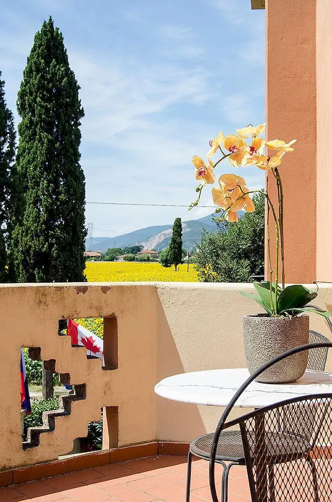 Hotel Villa Maya Cascina Italien